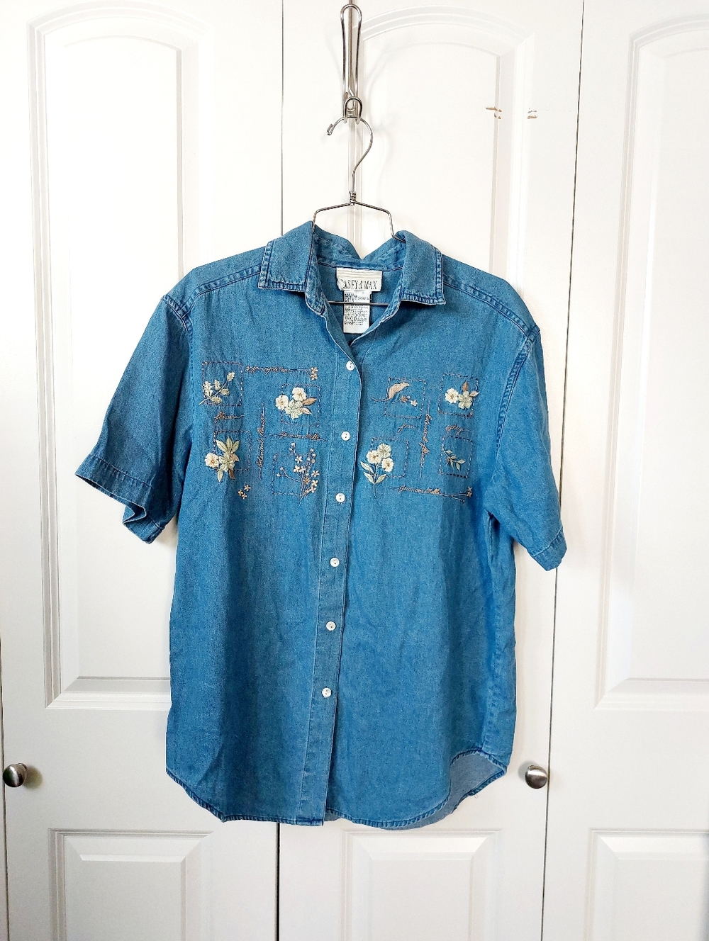 Floral Botanical Embroidered Chambra Shirt Small Casey & Max Granny Cottage